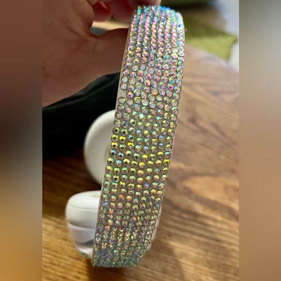 OOAK BEATS by Dr Dre Solo3 - White & Rhinestone’s with Case - Wireless - Picture 4 of 11